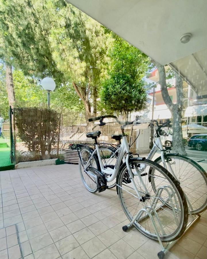 Hotel Aiglon Rimini Exterior photo