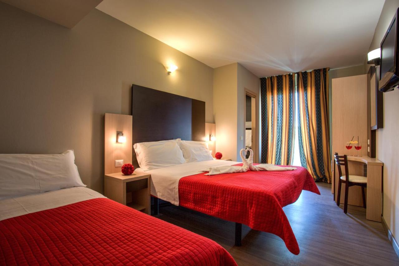 Hotel Aiglon Rimini Exterior photo